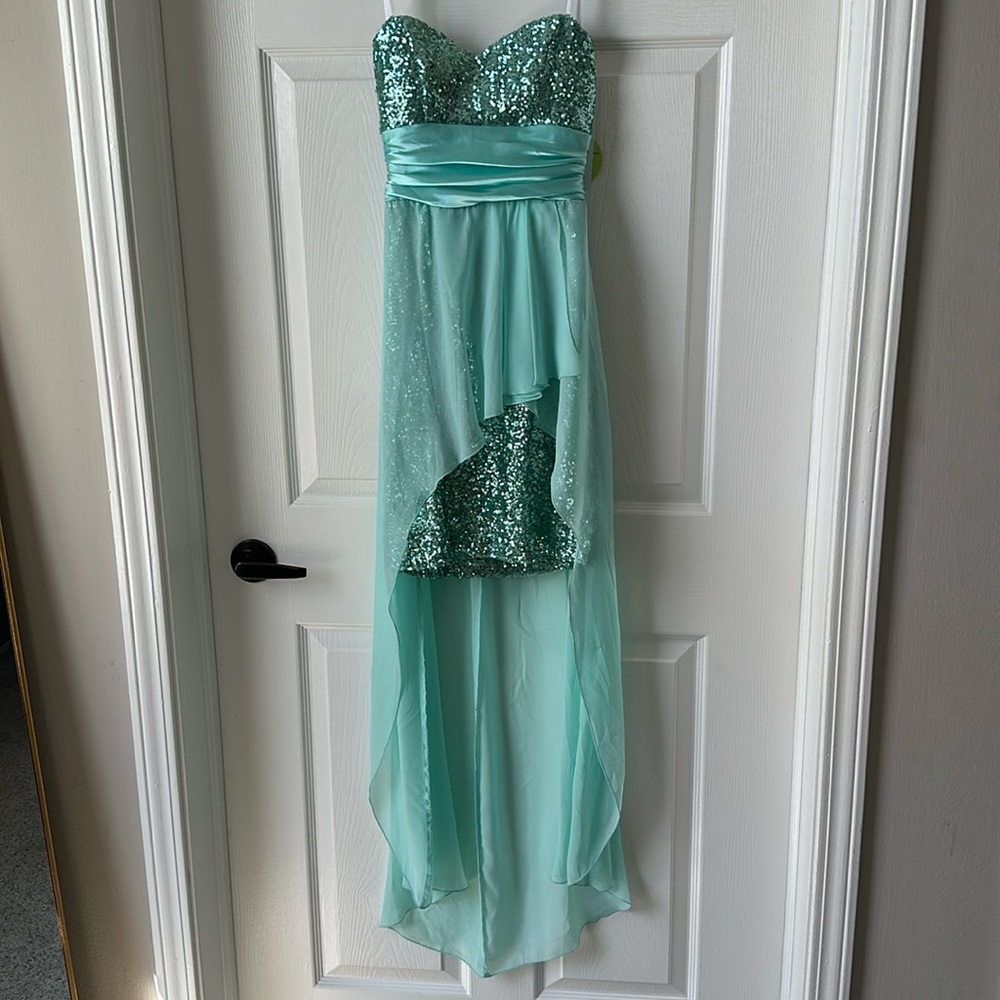 Windsor homecoming/prom dress NWT